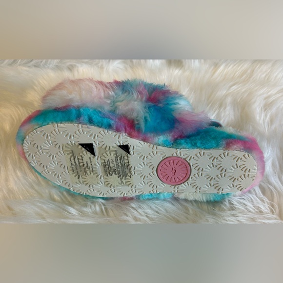 NWOB Ugg Oh Yeah Slipper - Picture 5 of 6
